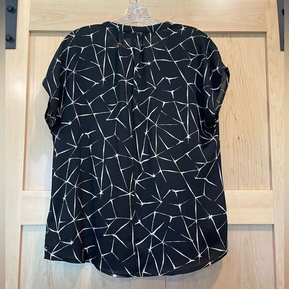 Apt. 9 Short Sleeve Semi Sheer‎ Geometric Black White Blouse Top M - Picture 4 of 11